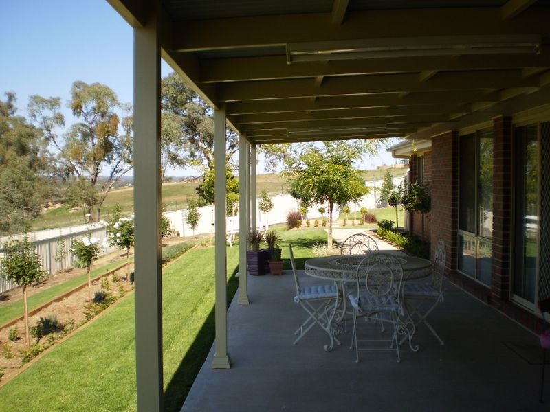 50 Jordon Place, Young NSW 2594