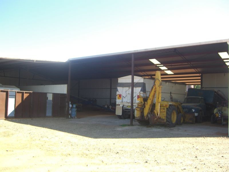 2700 Tubbul Rd, Young NSW 2594