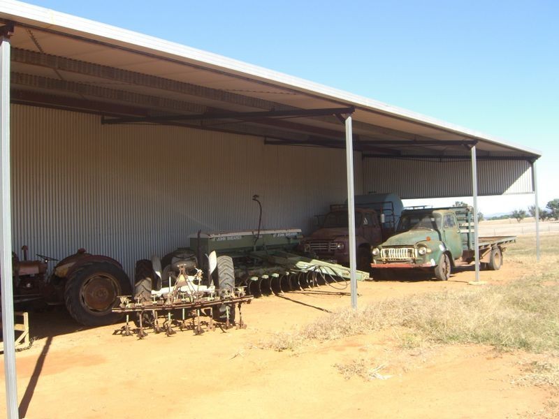 2700 Tubbul Rd, Young NSW 2594