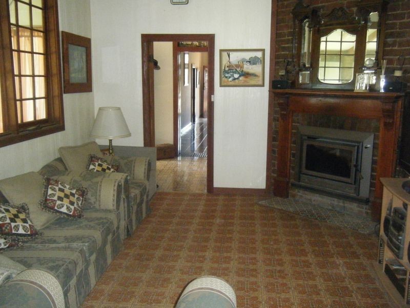 2700 Tubbul Rd, Young NSW 2594