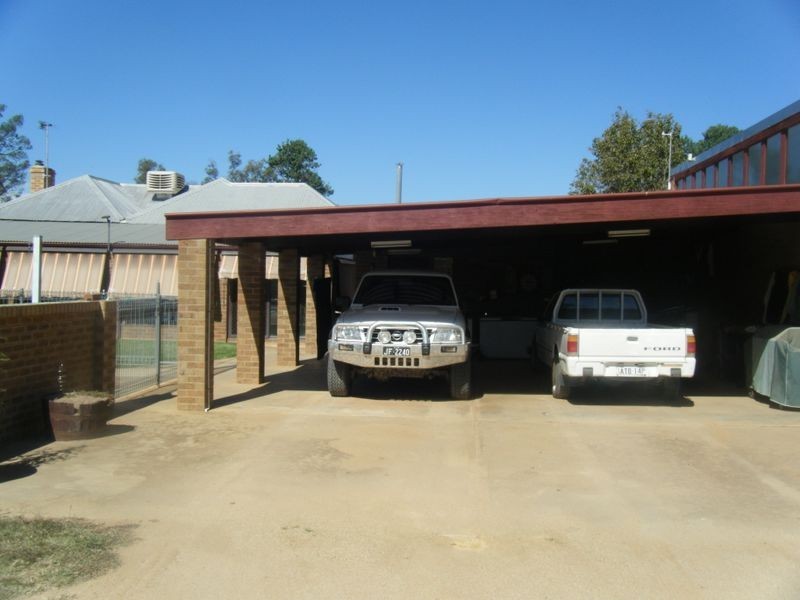 2700 Tubbul Rd, Young NSW 2594