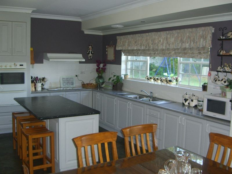 6 Edward, Young NSW 2594