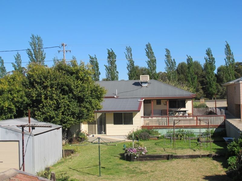 45 Fontenoy Street, Young NSW 2594