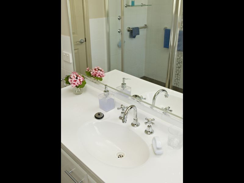 97a Binalong Street, Young NSW 2594