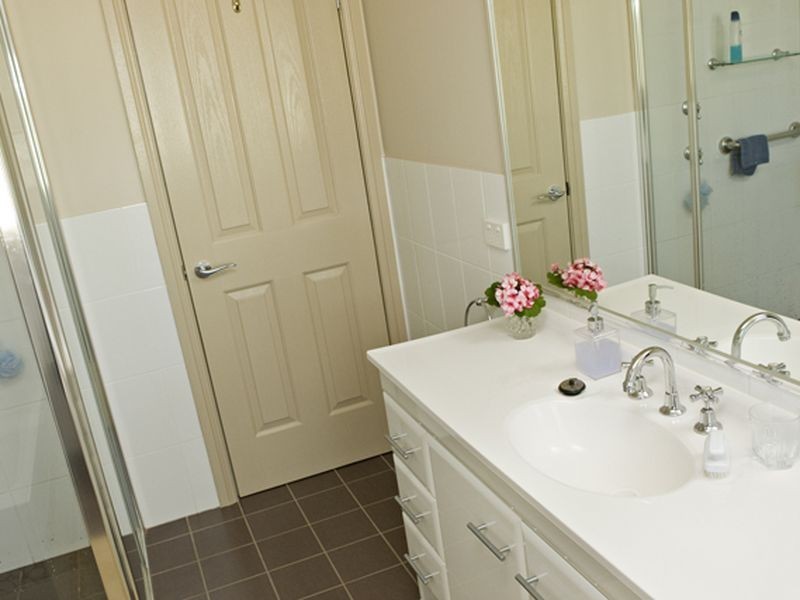 97a Binalong Street, Young NSW 2594