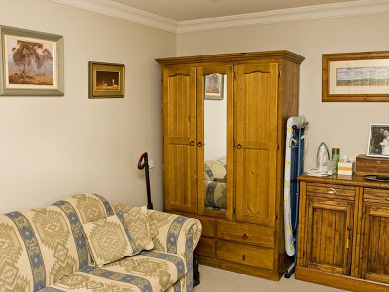 97a Binalong Street, Young NSW 2594