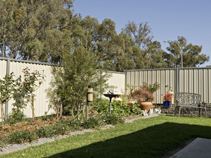 97a Binalong Street, Young NSW 2594