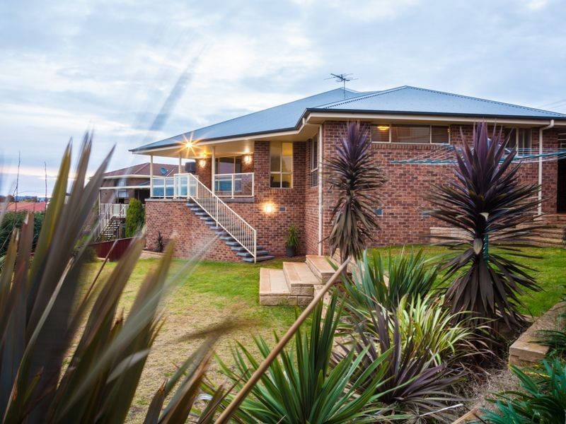 109 Fontenoy Street, Young NSW 2594