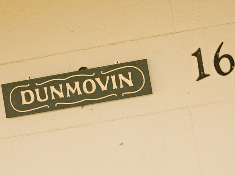 16 Currawong Street, Young NSW 2594