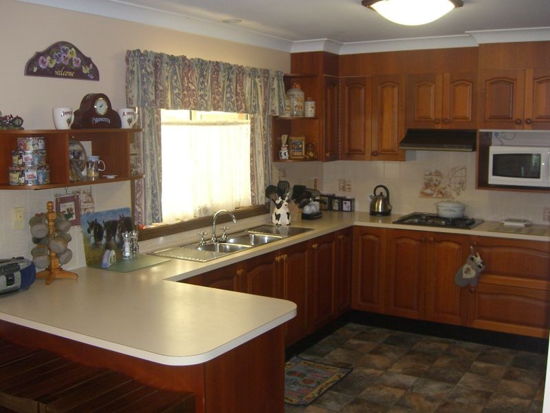 251 Halls Lane, Young NSW 2594