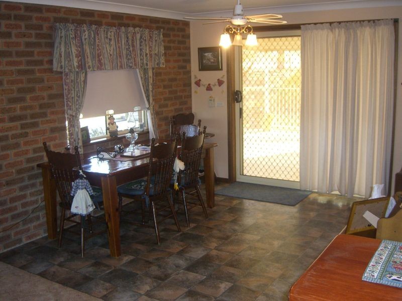 251 Halls Lane, Young NSW 2594