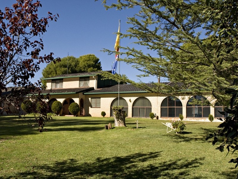 1425 Milvale Rd, Young NSW 2594