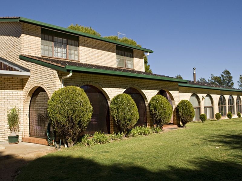 1425 Milvale Rd, Young NSW 2594