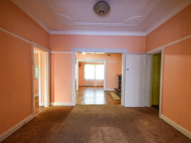 24 Elizabeth Street, Young NSW 2594