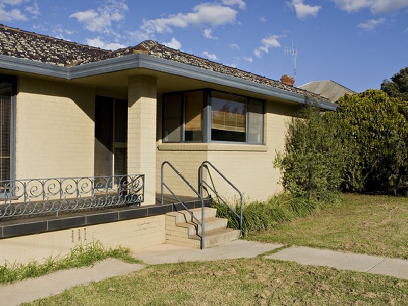 114 Wombat Street, Young NSW 2594