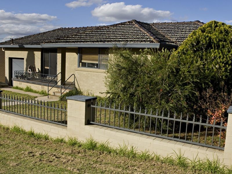 114 Wombat Street, Young NSW 2594