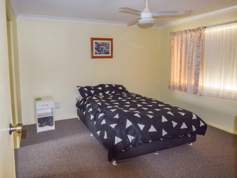 318 Boorowa Street, Young NSW 2594