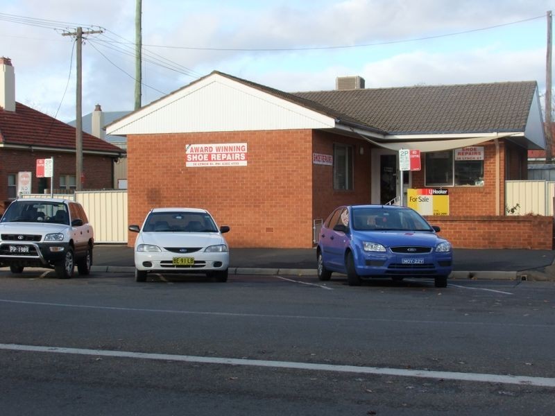 36 Lynch Street, Young NSW 2594