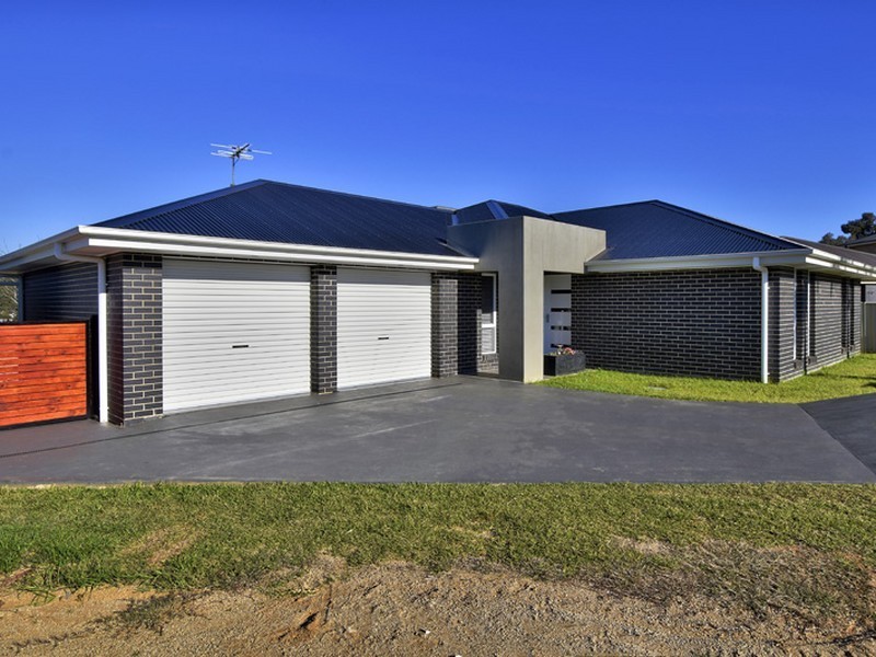 38 Jordan Place, Young NSW 2594