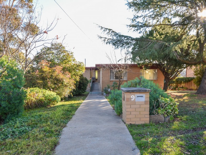 9 Watson Street, Young NSW 2594