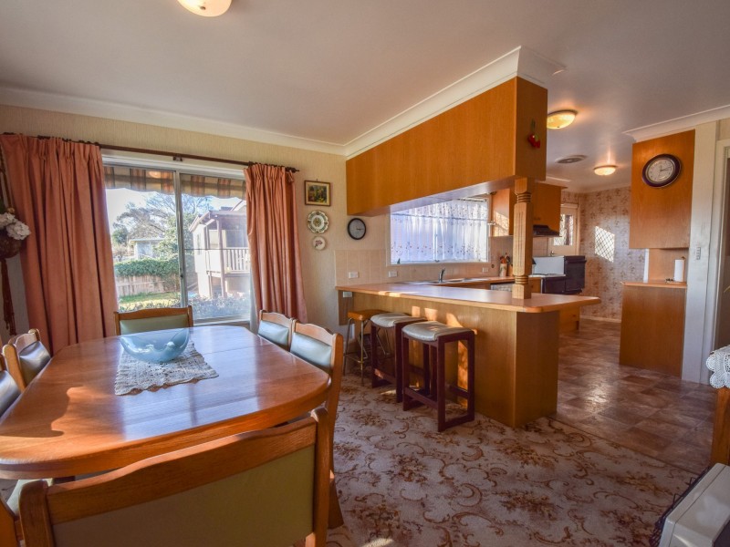 9 Watson Street, Young NSW 2594