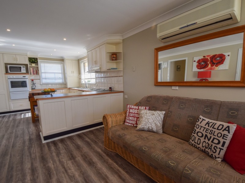 63 Hills Street, Young NSW 2594