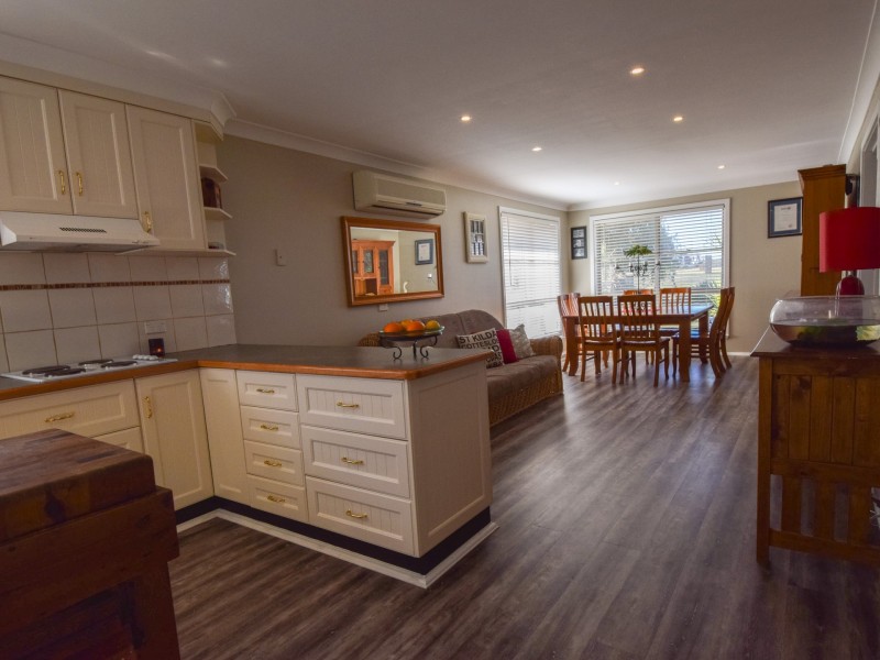 63 Hills Street, Young NSW 2594