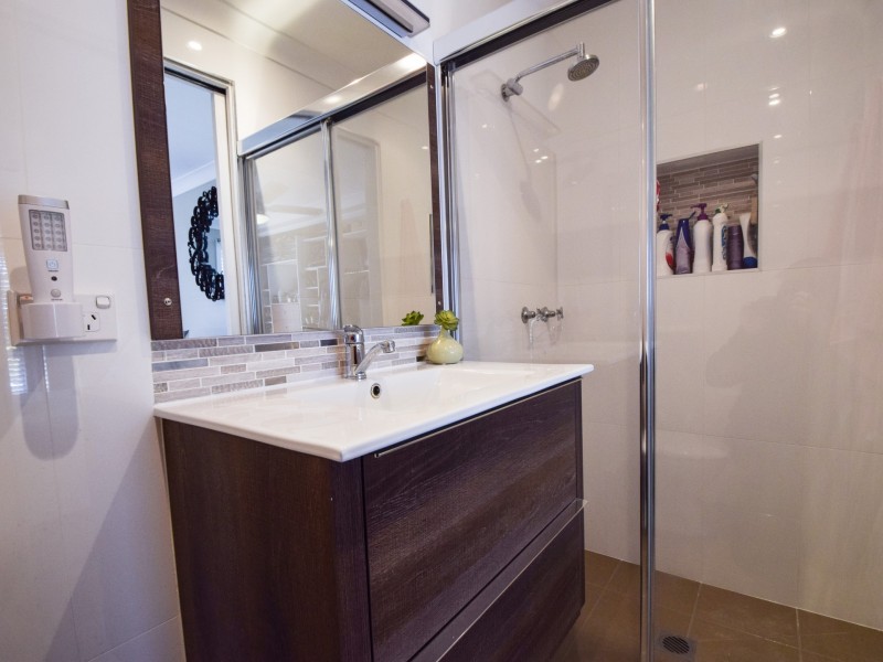 63 Hills Street, Young NSW 2594