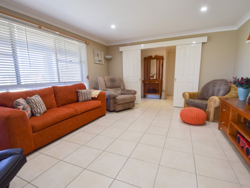 63 Hills Street, Young NSW 2594