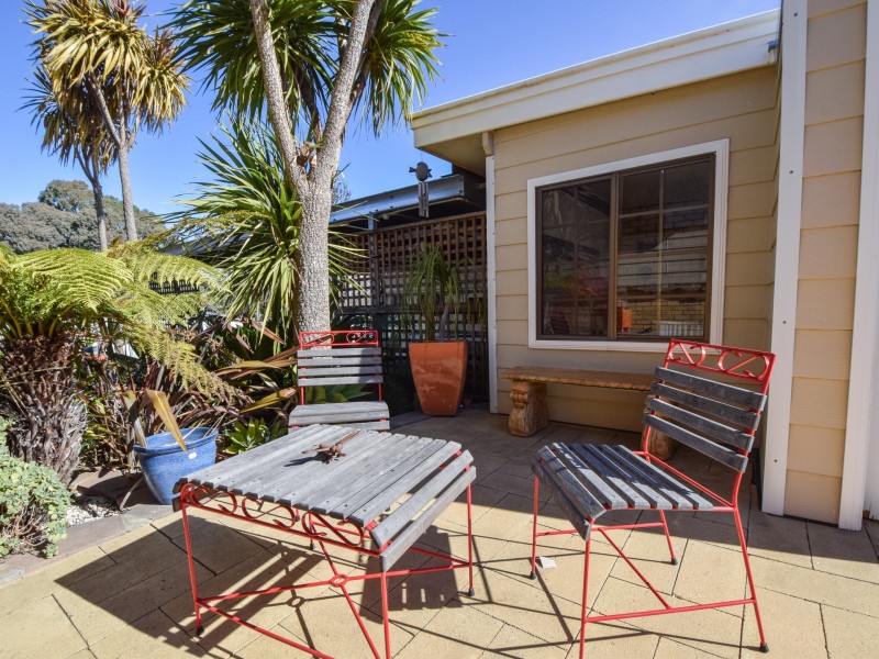 63 Hills Street, Young NSW 2594