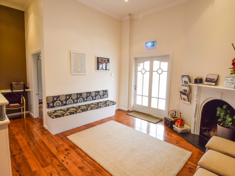 1 Dundas Street, Young NSW 2594