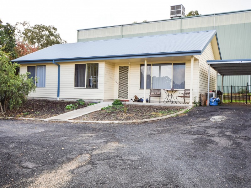 26 Mclerie Street, Young NSW 2594