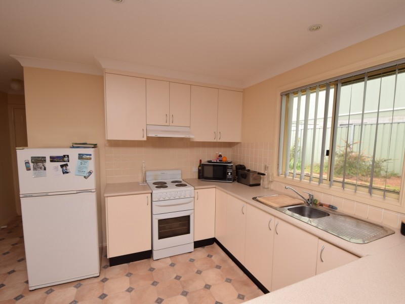 26 Mclerie Street, Young NSW 2594