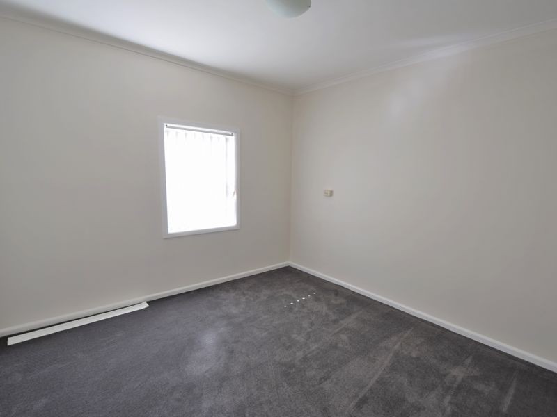 20 blackett Avenue, Young NSW 2594