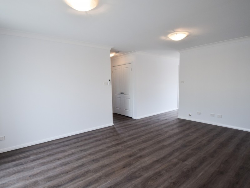 Unit 2/1 Patterson Ave, Young NSW 2594