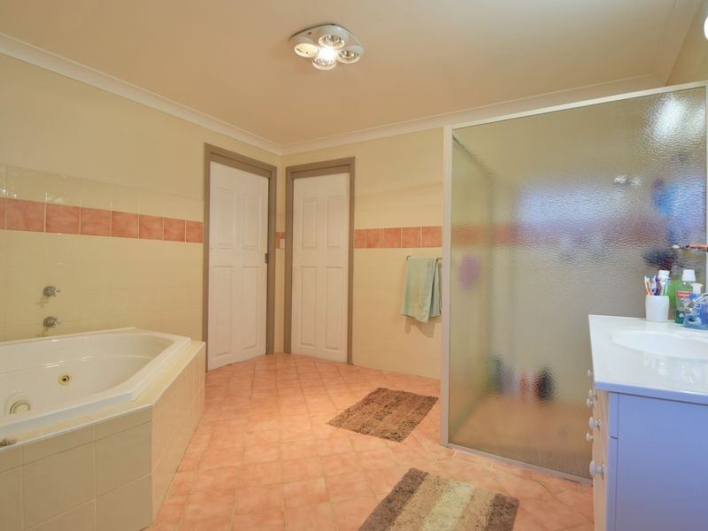 36 Back Creek Road, Young NSW 2594