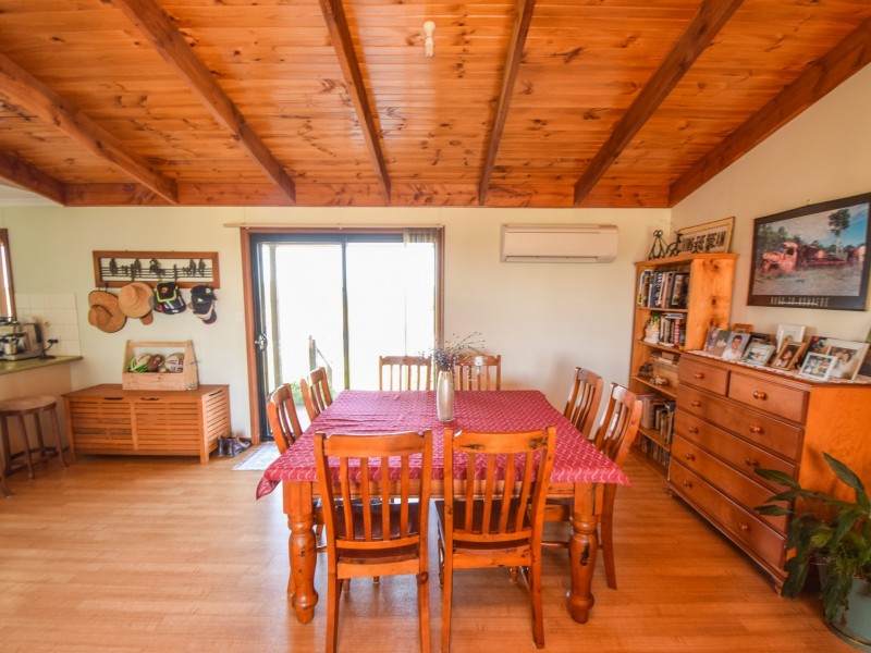 4017 Murringo Road, Young NSW 2594