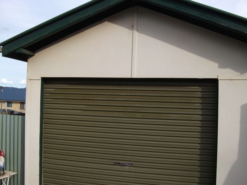 16 Lynch Street, Young NSW 2594