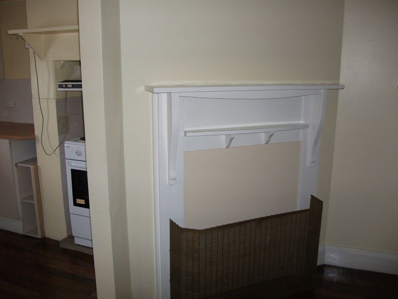 16 Lynch Street, Young NSW 2594