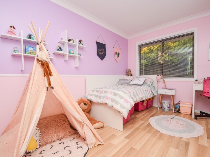 9 Hardy Avenue, Young NSW 2594