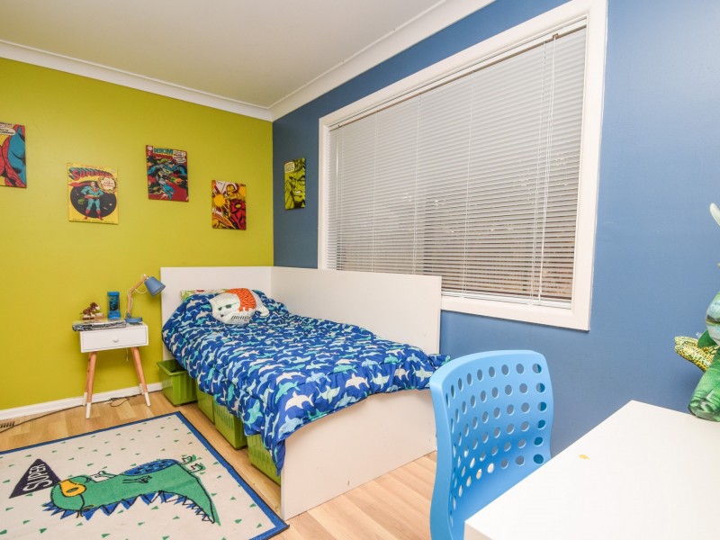 9 Hardy Avenue, Young NSW 2594