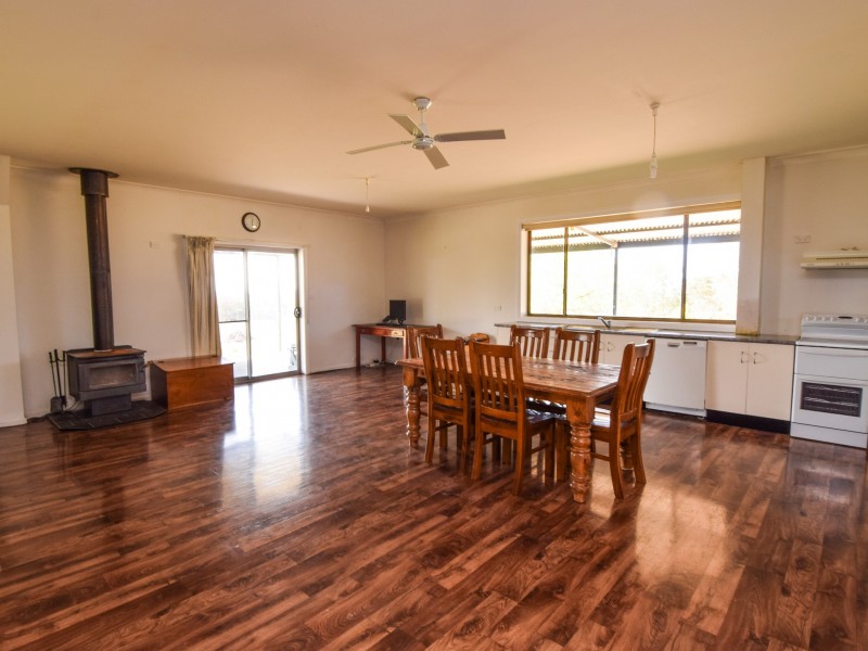 23 Warks Road, Young NSW 2594