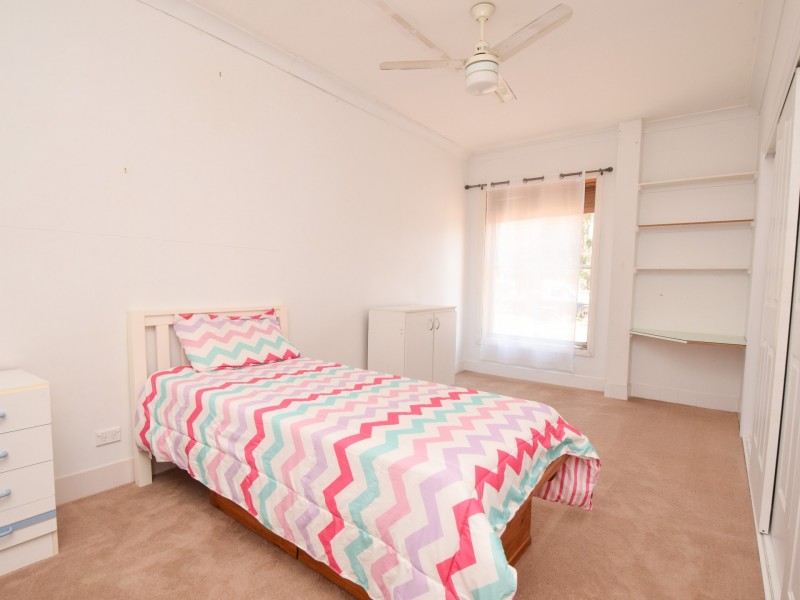 23 Warks Road, Young NSW 2594