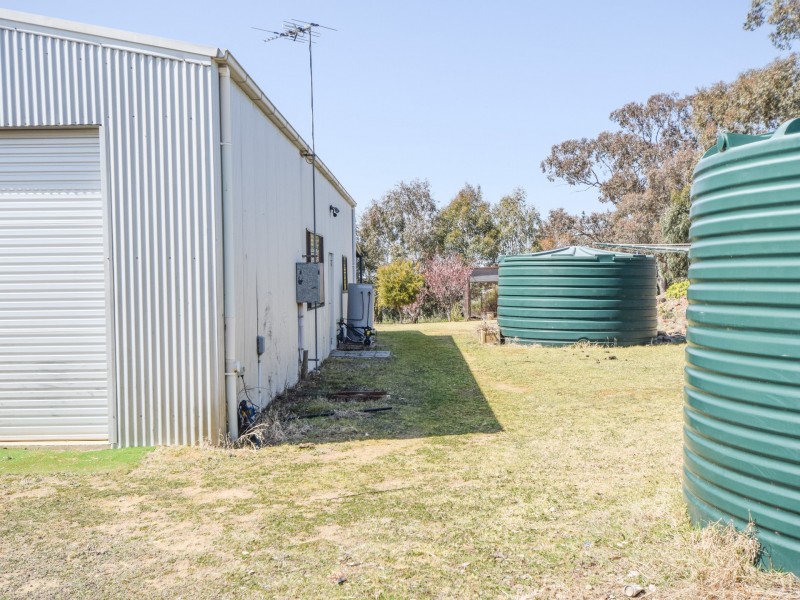 23 Warks Road, Young NSW 2594