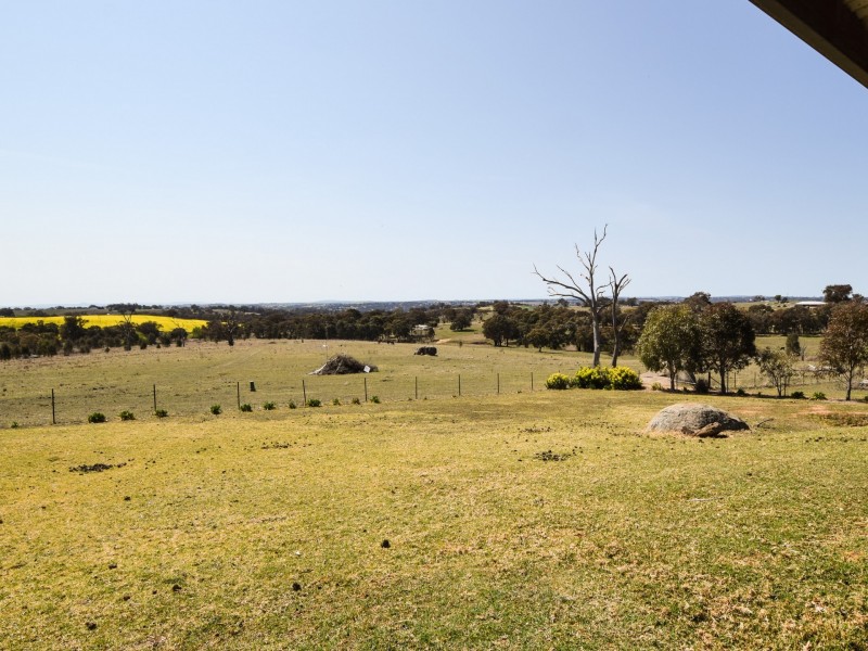 23 Warks Road, Young NSW 2594