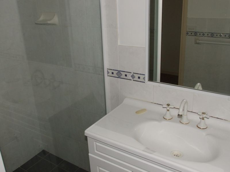 7 Parkview Cresent, Harden NSW 2587