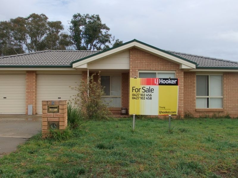 7 Parkview Cresent, Harden NSW 2587