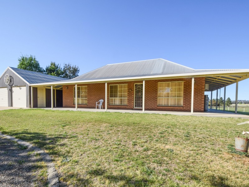 147 Milly Milly Lane, Young NSW 2594