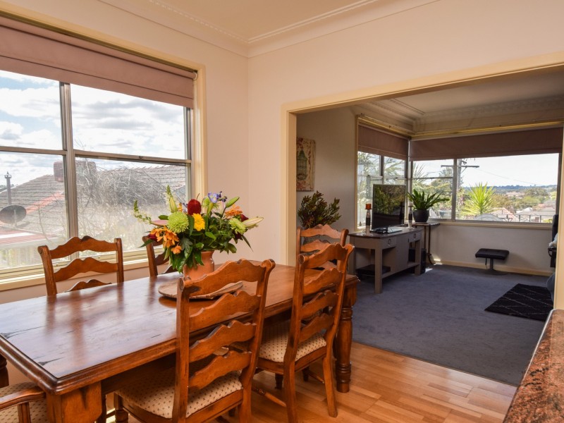 11 White Street, Young NSW 2594