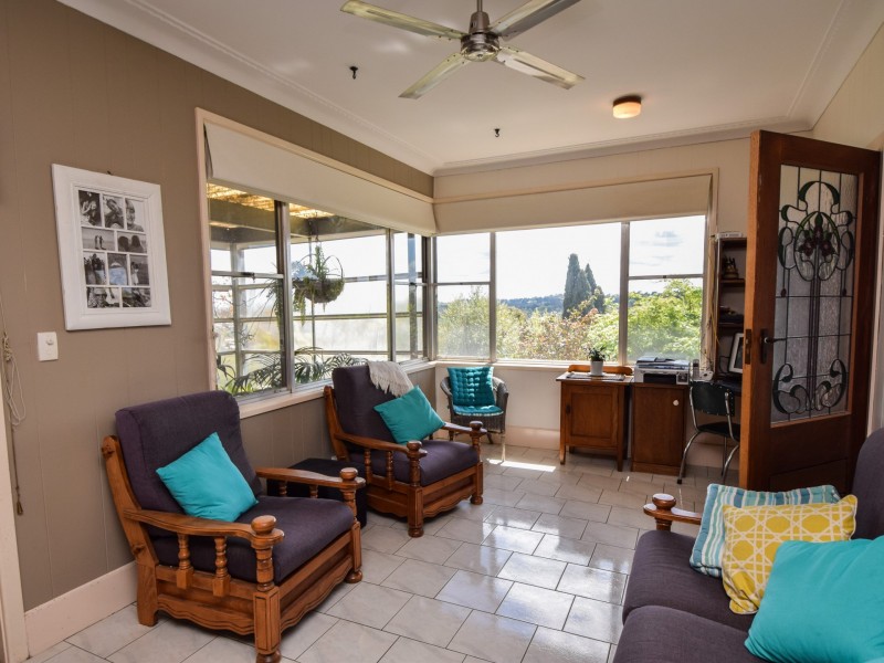 11 White Street, Young NSW 2594